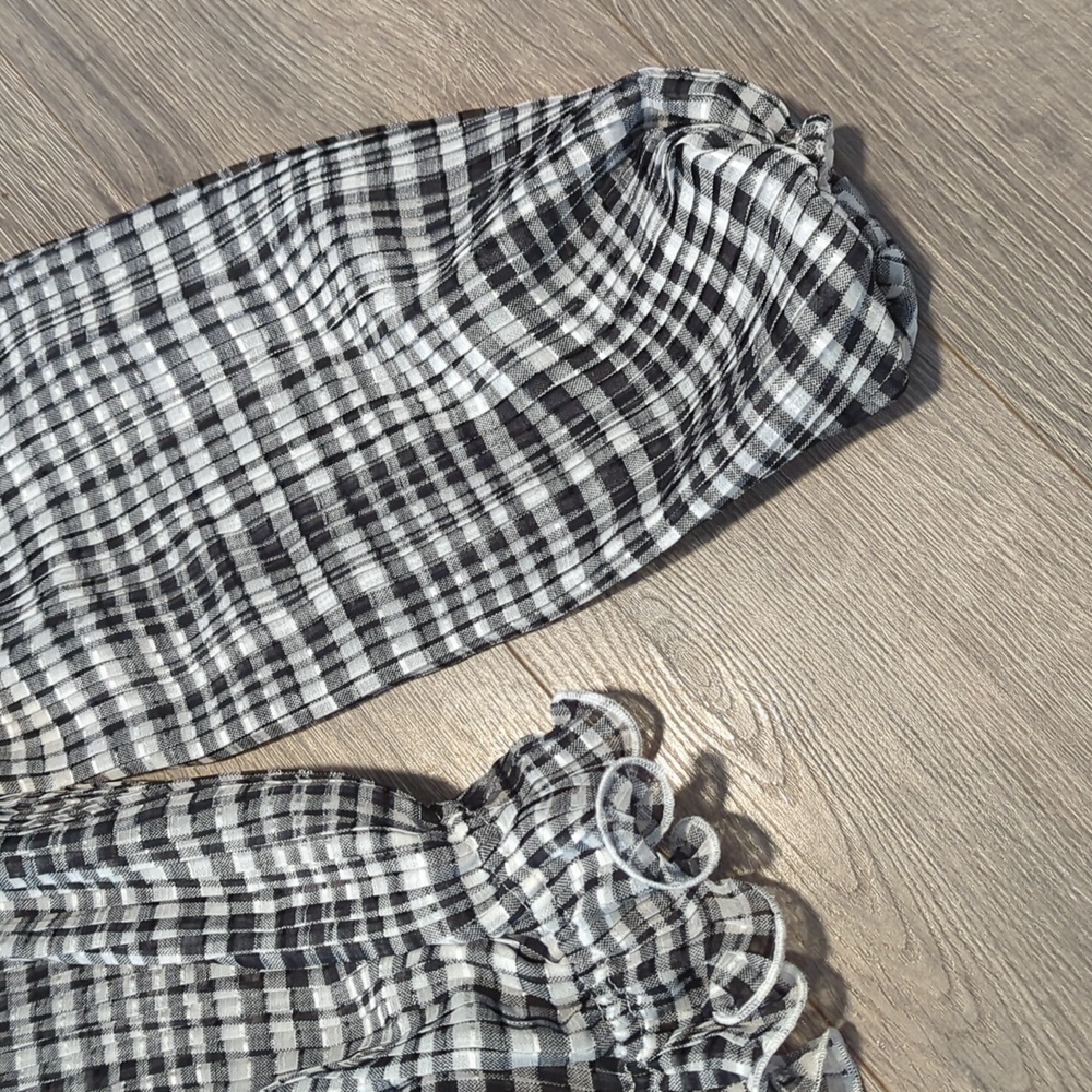 C/MEO Collective Checker Crop Ruffle Blouse Top - Picture 7 of 11